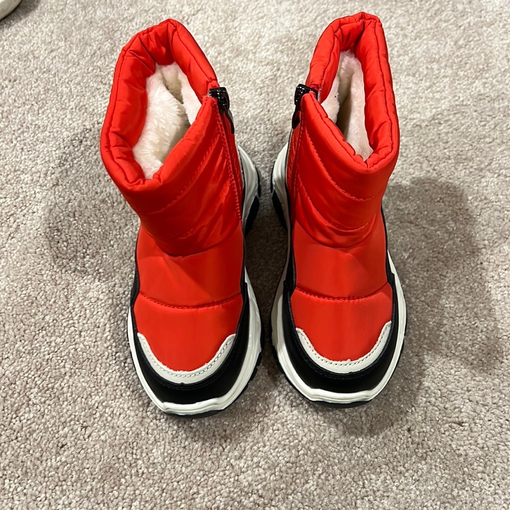 Kids boots